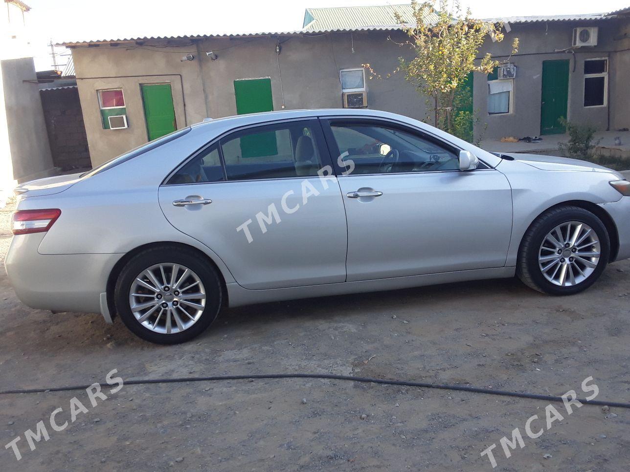 Toyota Camry 2010 - 155 000 TMT - Анев - img 4