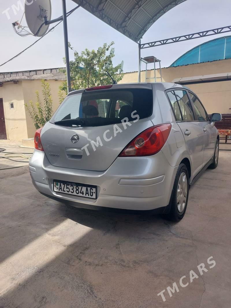 Nissan Versa 2010 - 108 000 TMT - Бузмеин - img 2