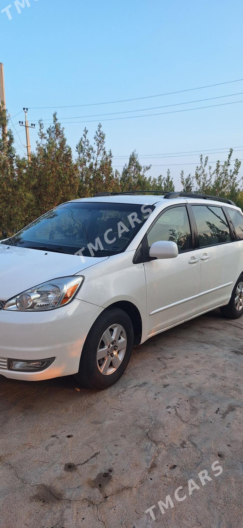 Toyota Sienna 2004 - 195 000 TMT - Гёкдже - img 2