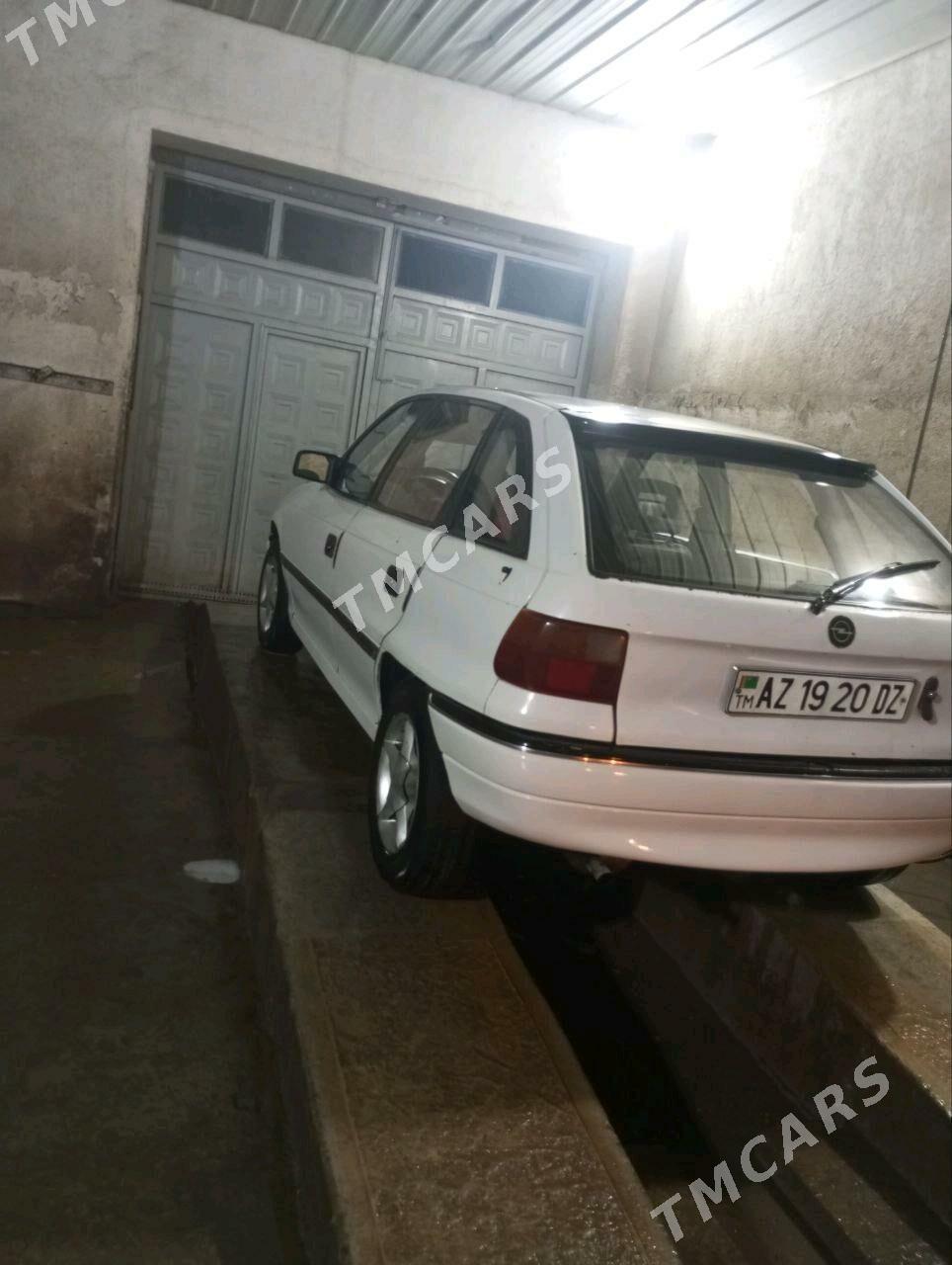 Opel Astra 1992 - 30 000 TMT - Şabat etr. - img 3