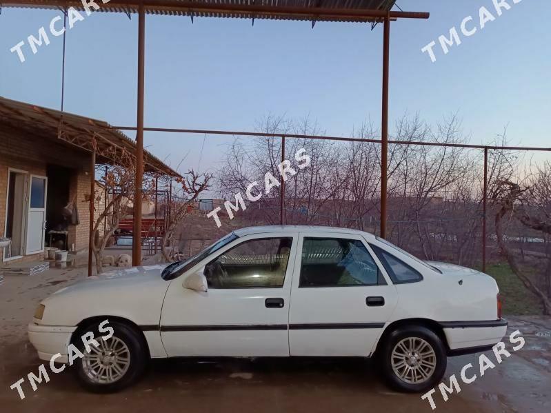 Opel Vectra 1992 - 16 000 TMT - Сакар - img 2