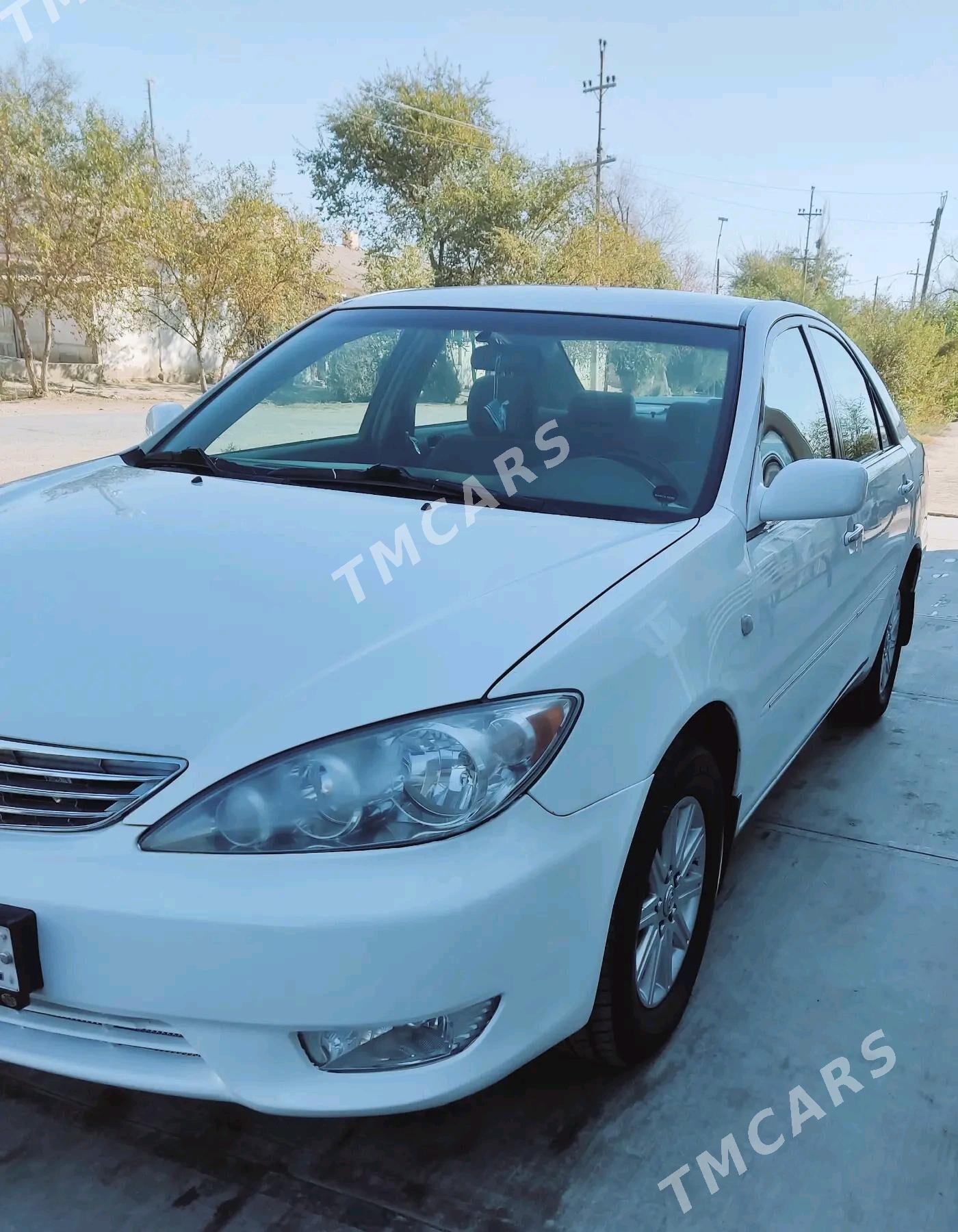 Toyota Camry 2005 - 150 000 TMT - Акдепе - img 7