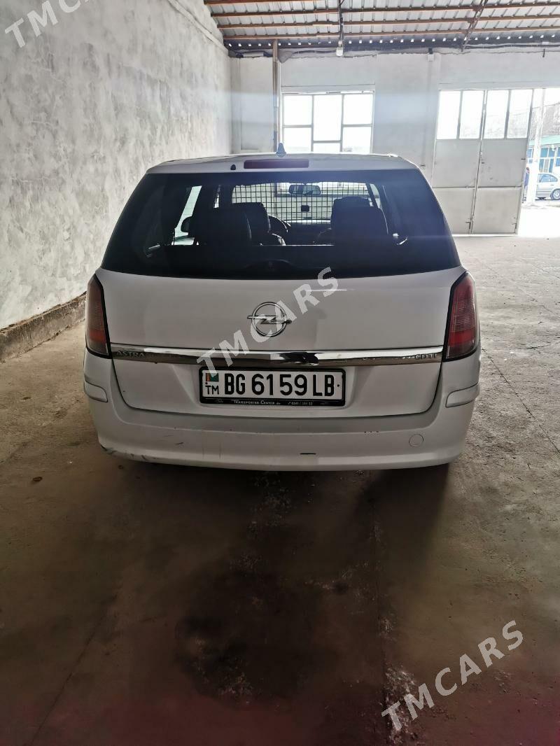 Opel Astra 2010 - 110 000 TMT - Туркменабат - img 3