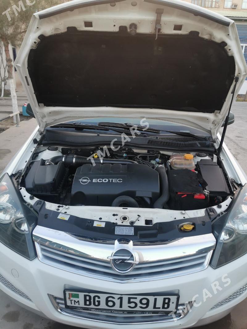 Opel Astra 2010 - 110 000 TMT - Туркменабат - img 5