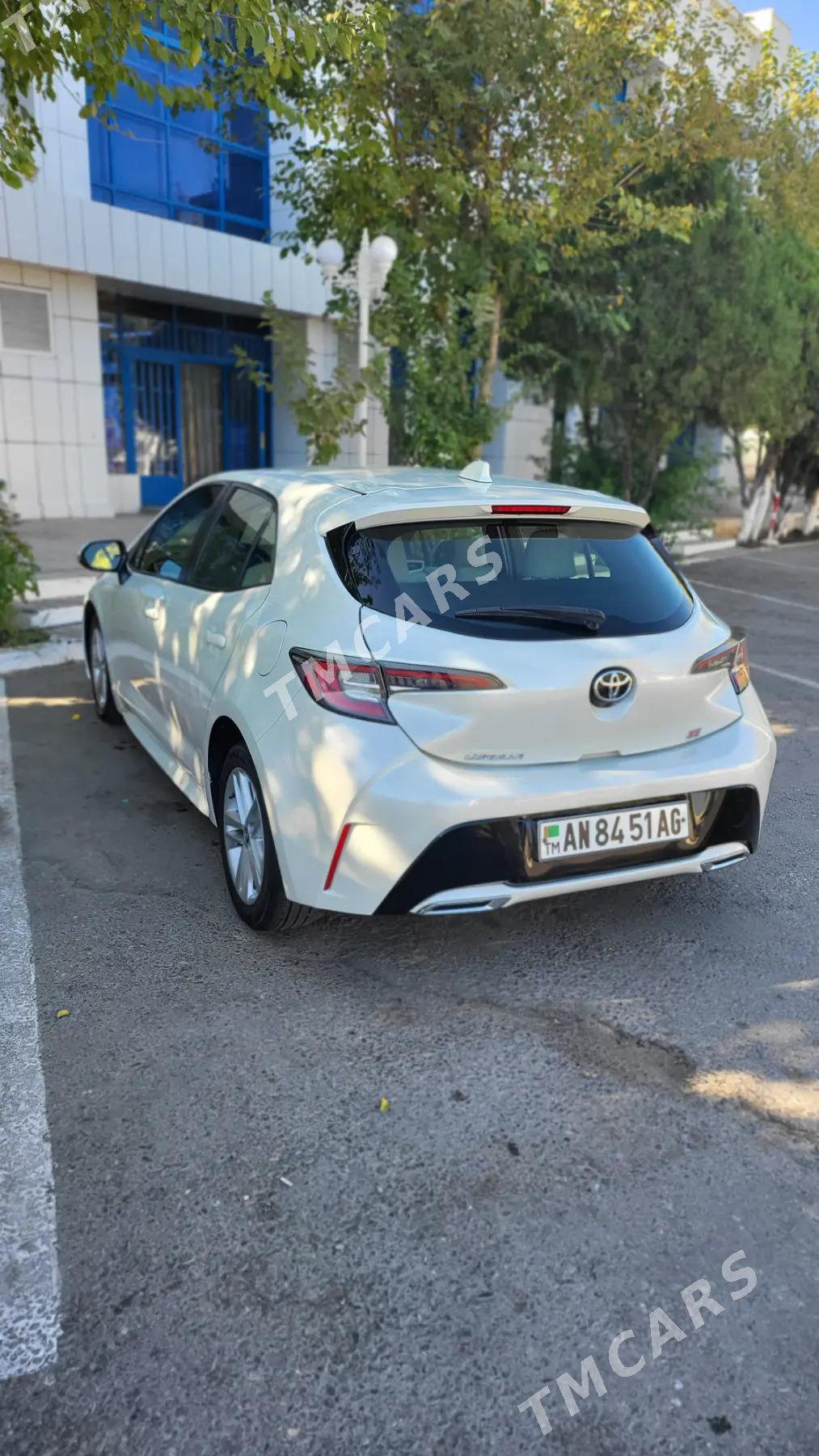 Toyota Corolla Hatchback 2019 - 190 000 TMT - Гарадамак - img 2