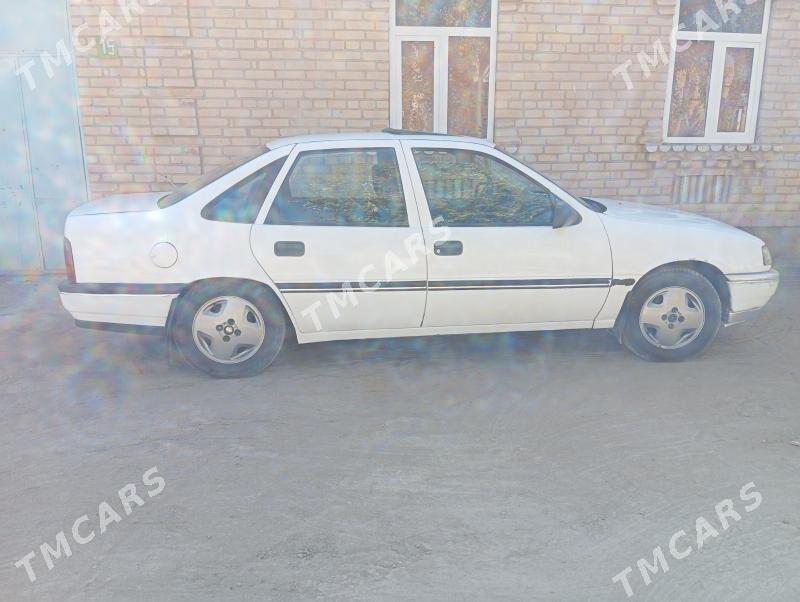 Opel Vectra 1990 - 29 000 TMT - Farap - img 5