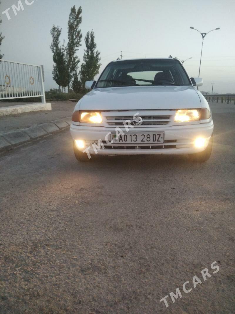 Opel Astra 1992 - 32 000 TMT - Гурбансолтан Едже - img 4