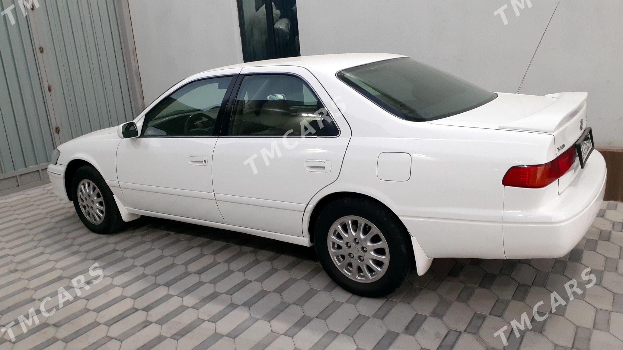 Toyota Camry 2000 - 135 000 TMT - Wekilbazar - img 2