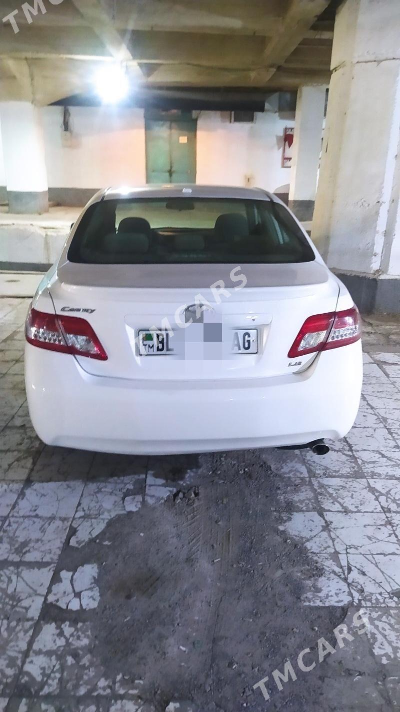 Toyota Camry 2011 - 185 000 TMT - Район ст. Аэропорта, ул. Гагарина - img 2