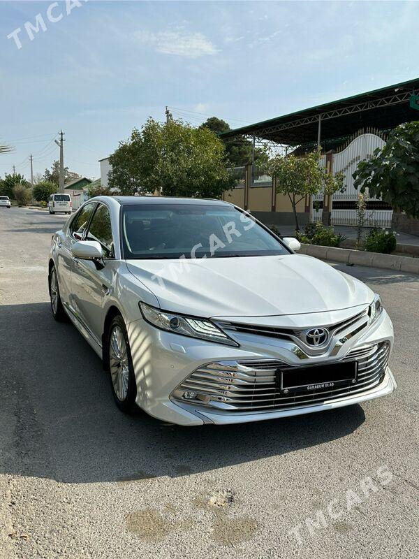 Toyota Camry 2020 - 515 000 TMT - Бузмеин - img 2