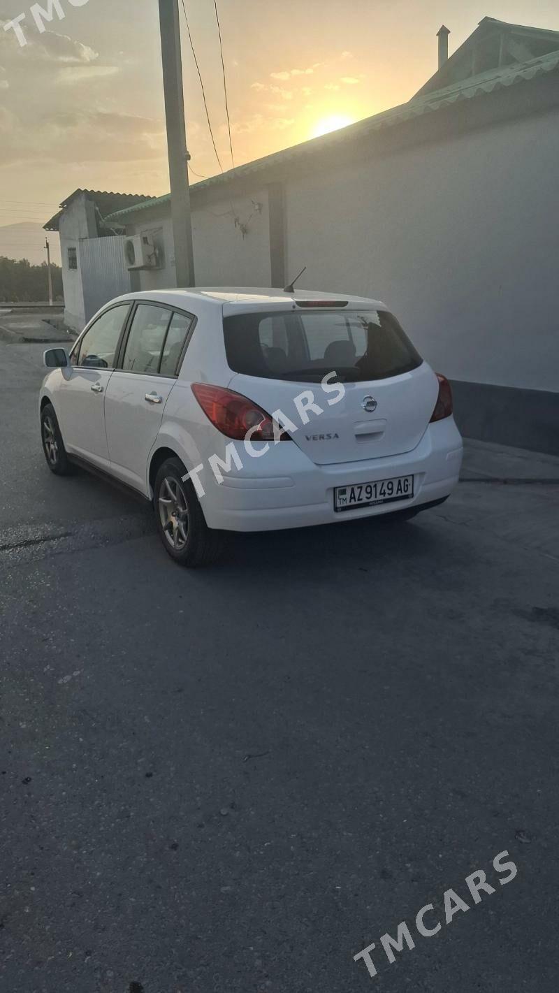 Nissan Versa 2010 - 105 000 TMT - Büzmeýin - img 2