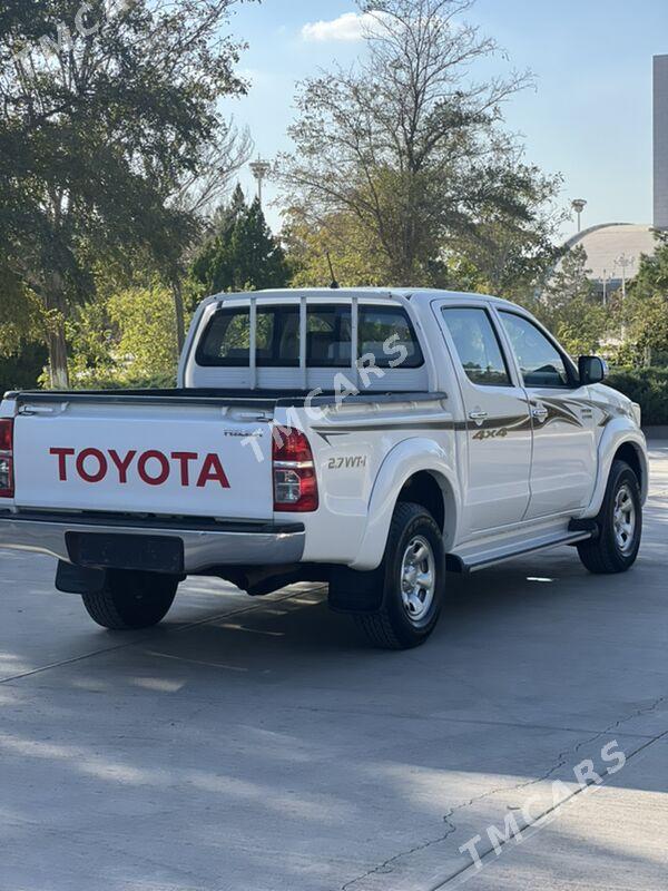 Toyota Hilux 2014 - 280 000 TMT - Туркменбаши - img 3