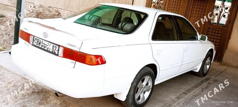 Toyota Camry 2000 - 127 000 TMT - Гурбансолтан Едже - img 3