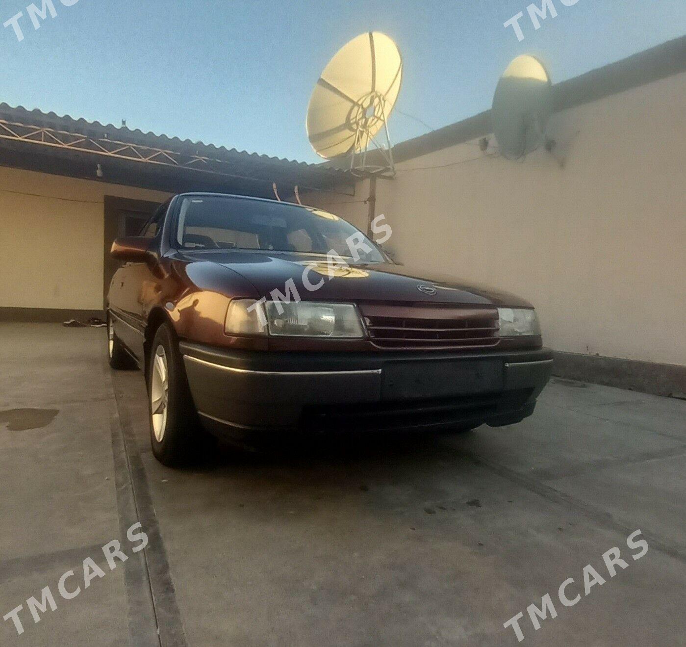 Opel Vectra 1990 - 39 000 TMT - Мары - img 2