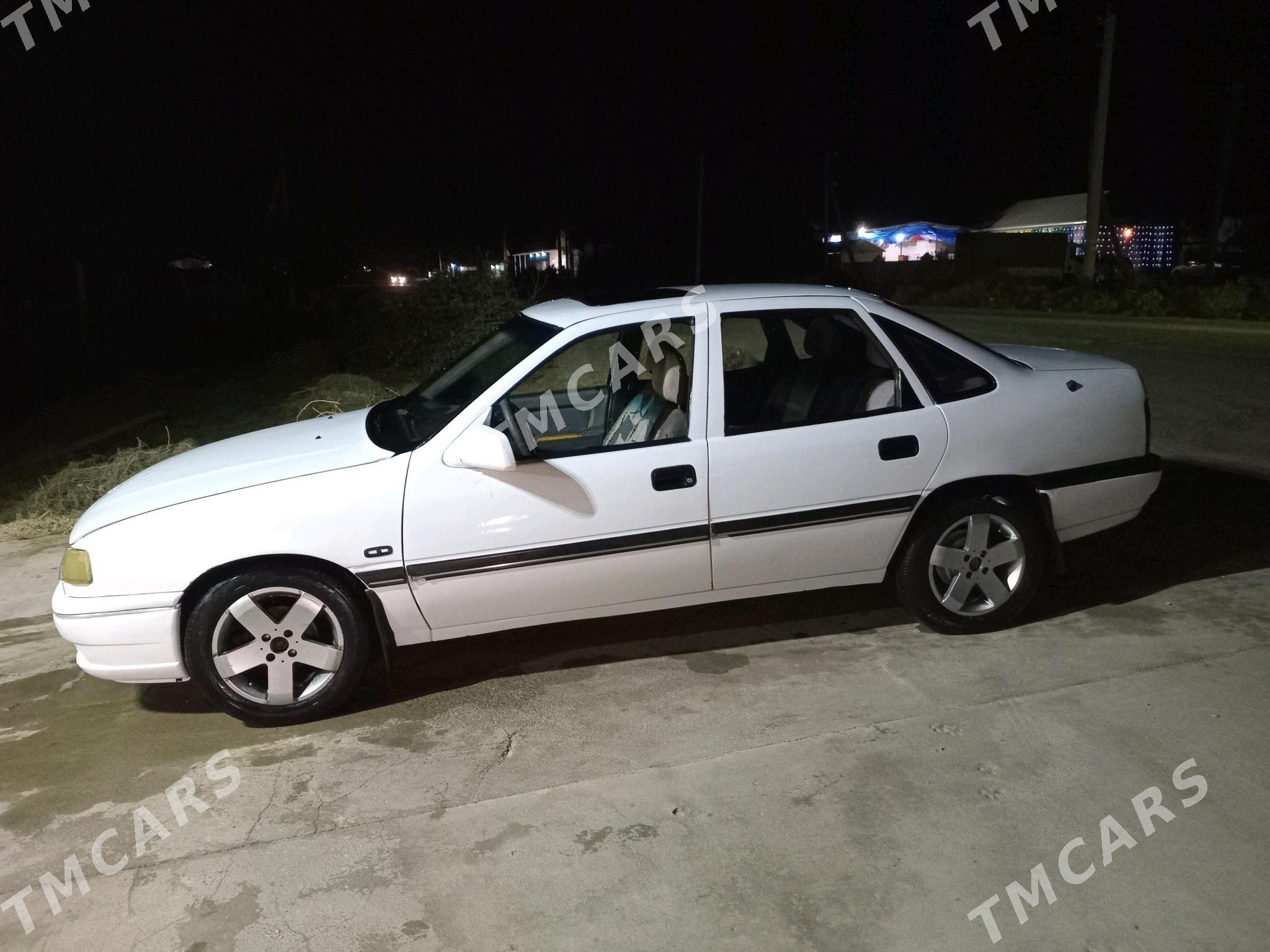 Opel Vectra 1991 - 25 000 TMT - Ак-Бугдайский этрап - img 2