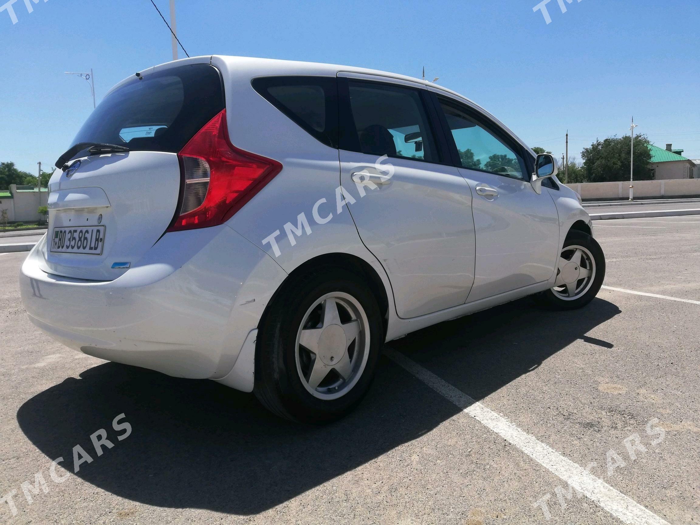 Nissan Versa Note 2013 - 105 000 TMT - Туркменабат - img 4