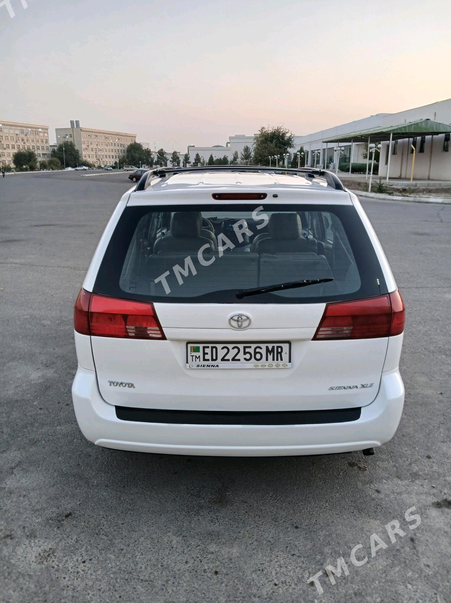 Toyota Sienna 2003 - 190 000 TMT - Мары - img 3