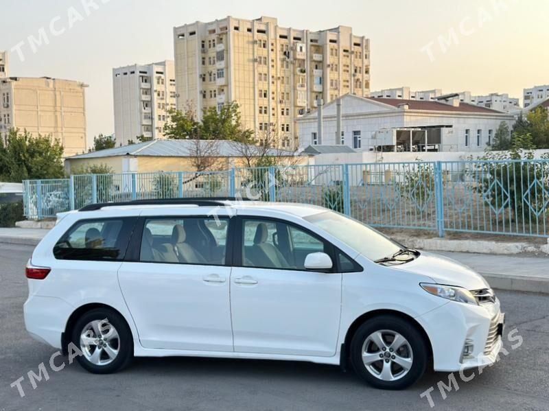 Toyota Sienna 2018 - 289 000 TMT - Ашхабад - img 4