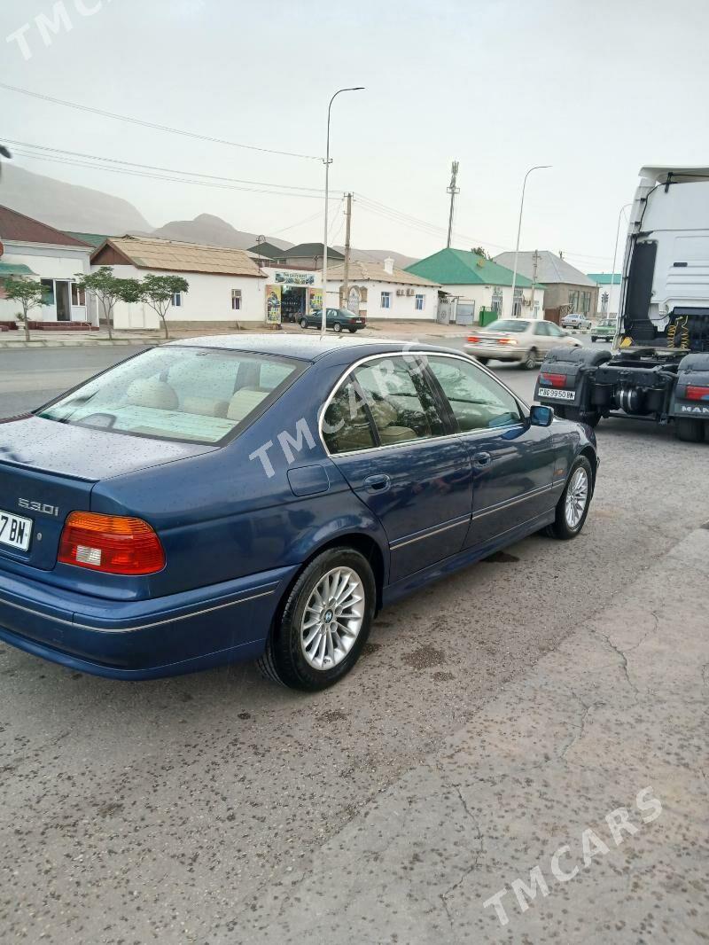 BMW E39 2002 - 110 000 TMT - Балканабат - img 2