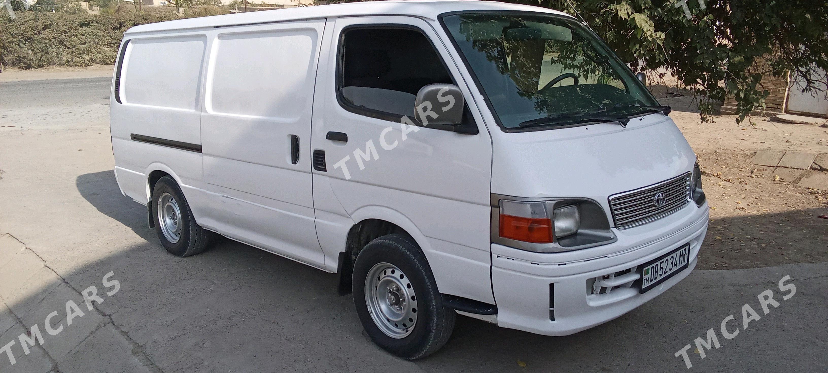 Toyota Hiace 2001 - 100 000 TMT - Мары - img 7