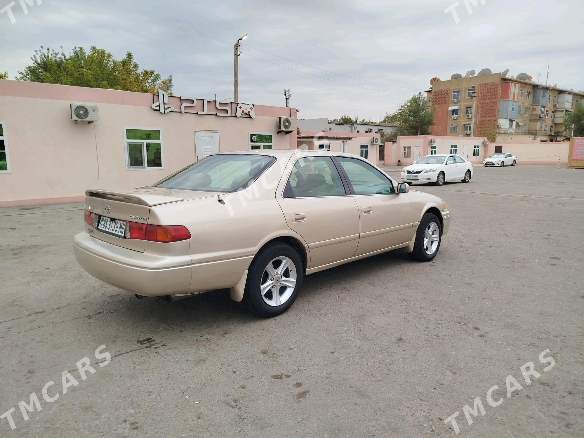 Toyota Camry 2001 - 125 000 TMT - Мары - img 4