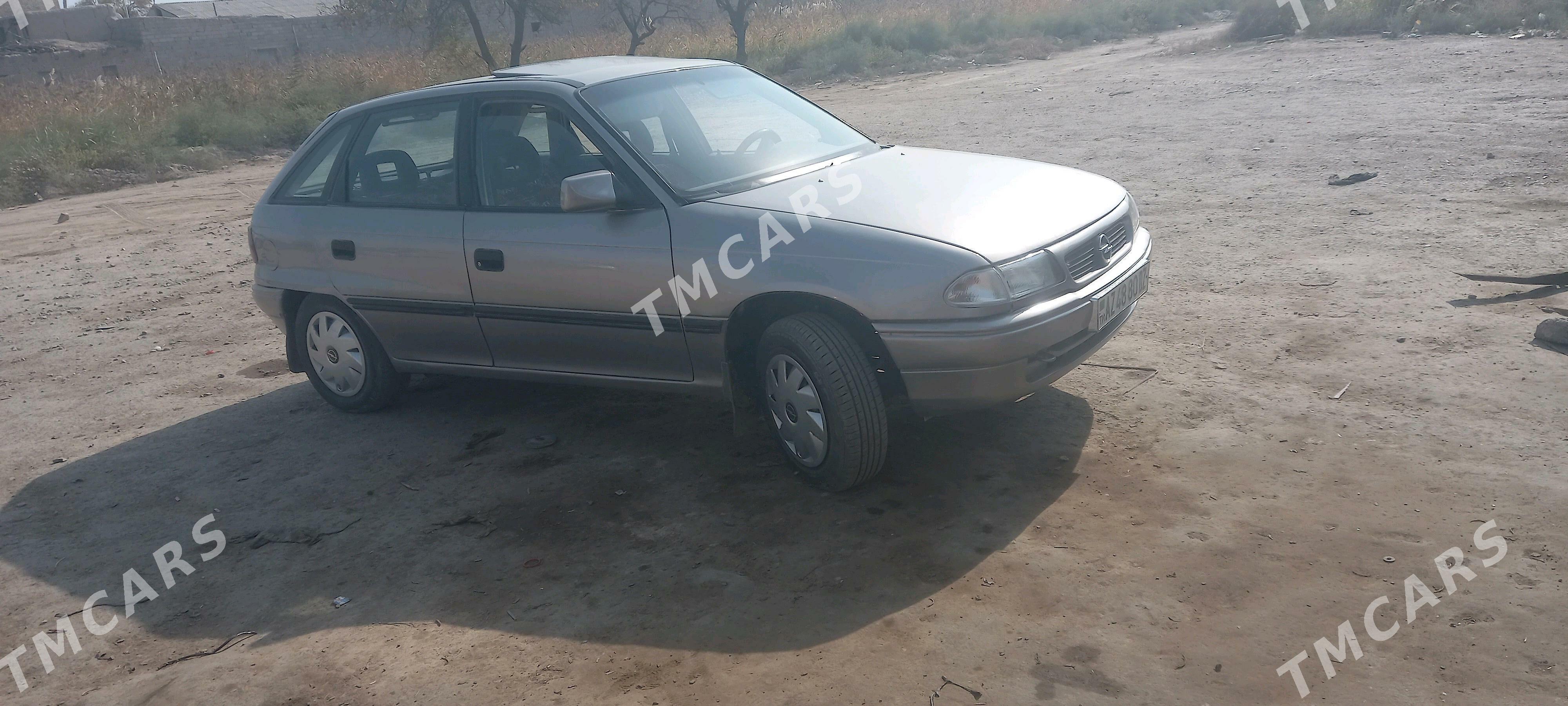 Opel Astra 1992 - 35 000 TMT - Гурбансолтан Едже - img 4