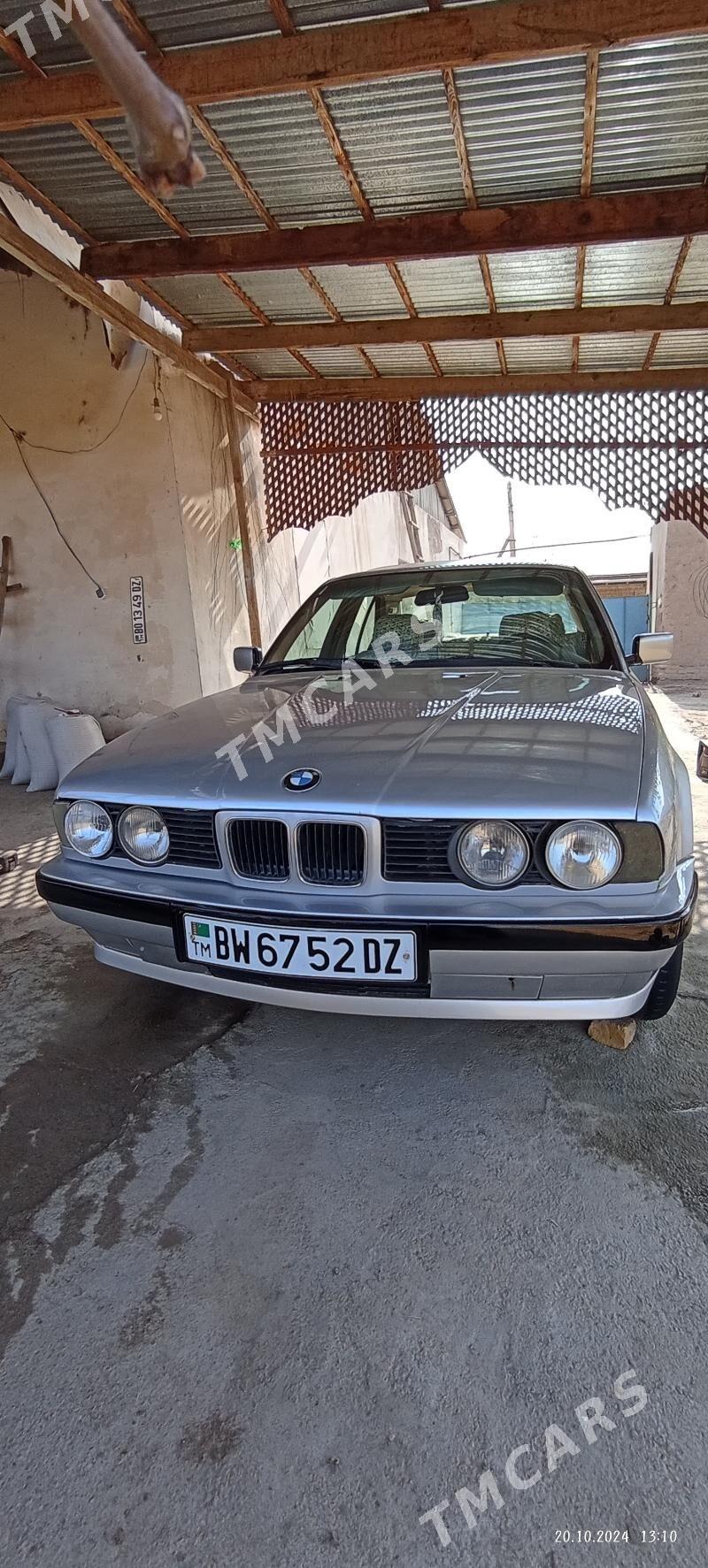 BMW E34 1994 - 40 000 TMT - Gurbansoltan Eje - img 2