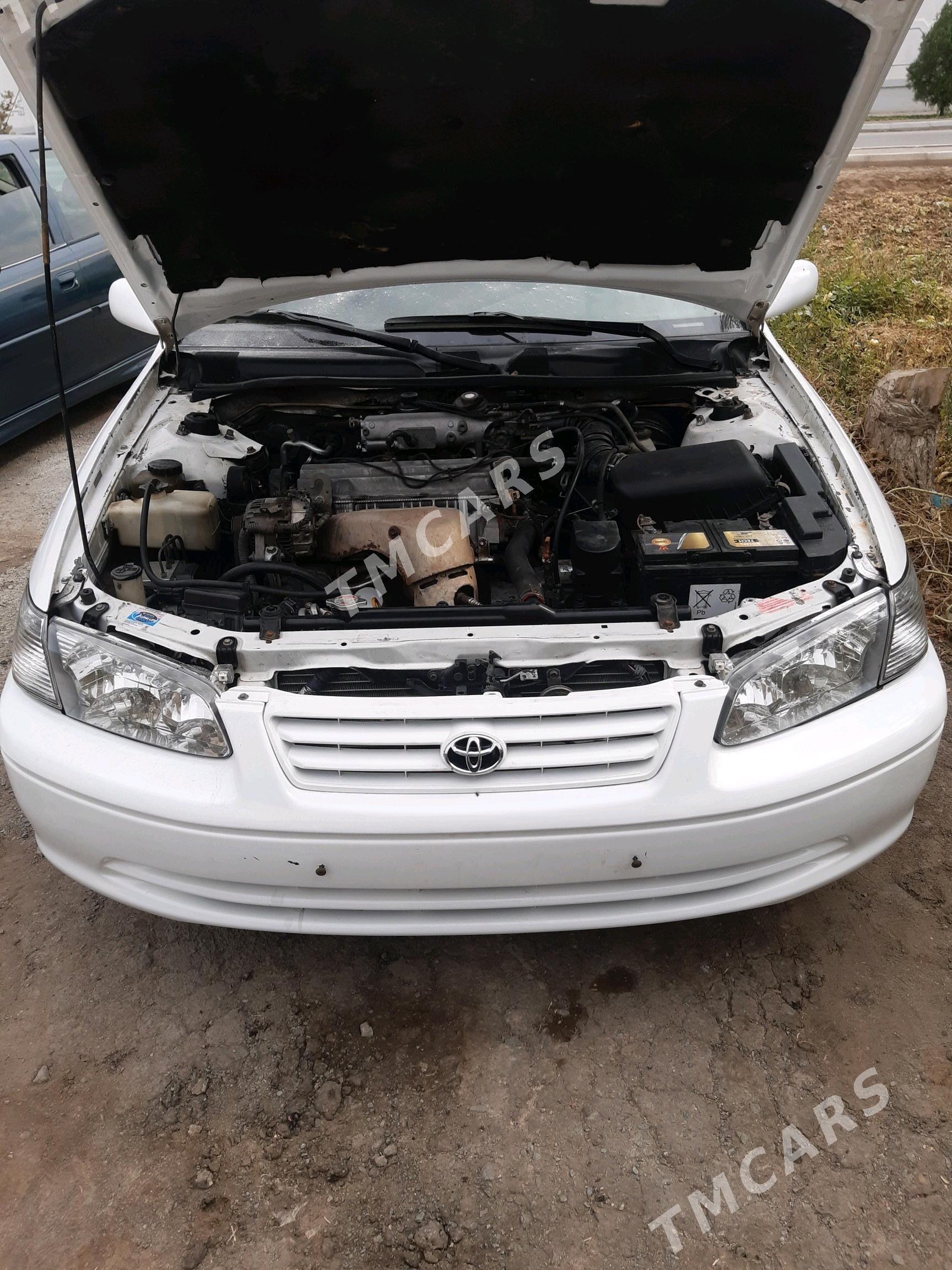 Toyota Camry 2000 - 105 000 TMT - Дашогуз - img 8