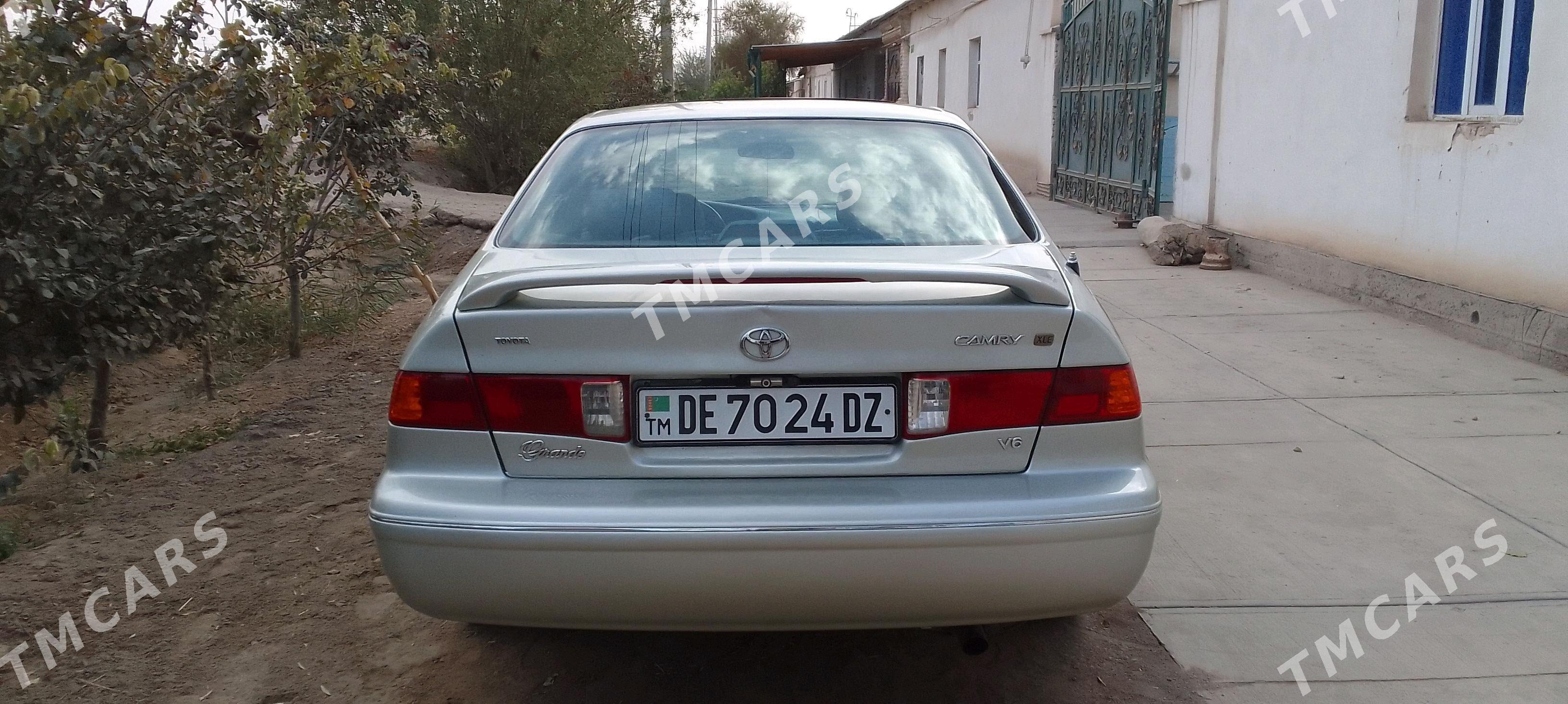 Toyota Camry 2000 - 145 000 TMT - Boldumsaz - img 4