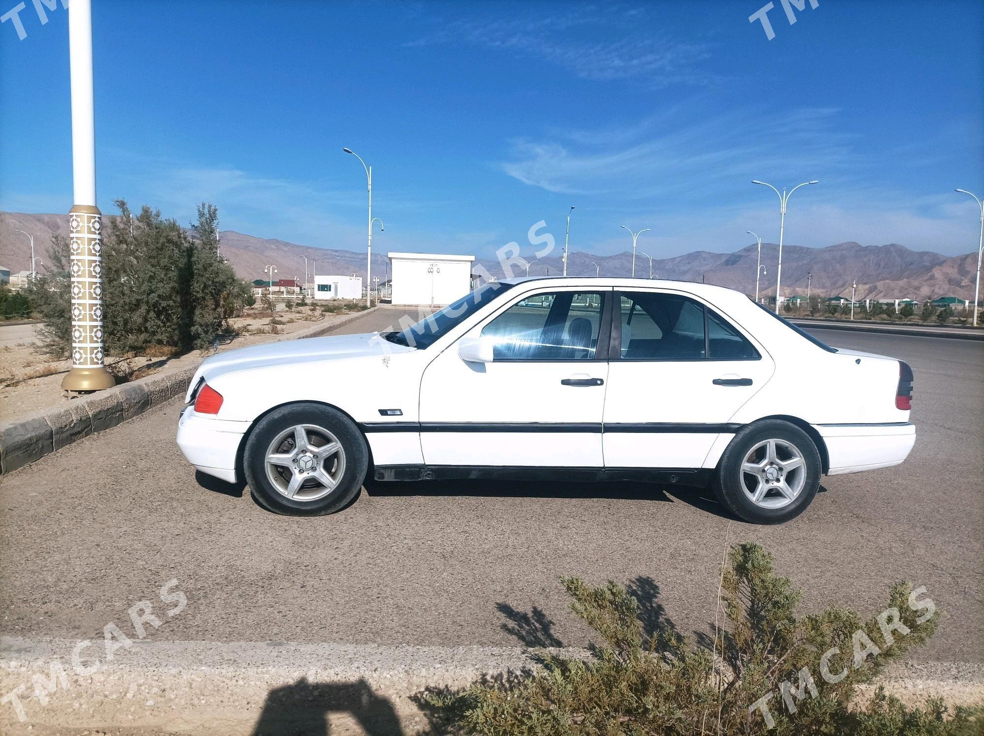 Mercedes-Benz 230E 1995 - 30 000 TMT - Balkanabat - img 6