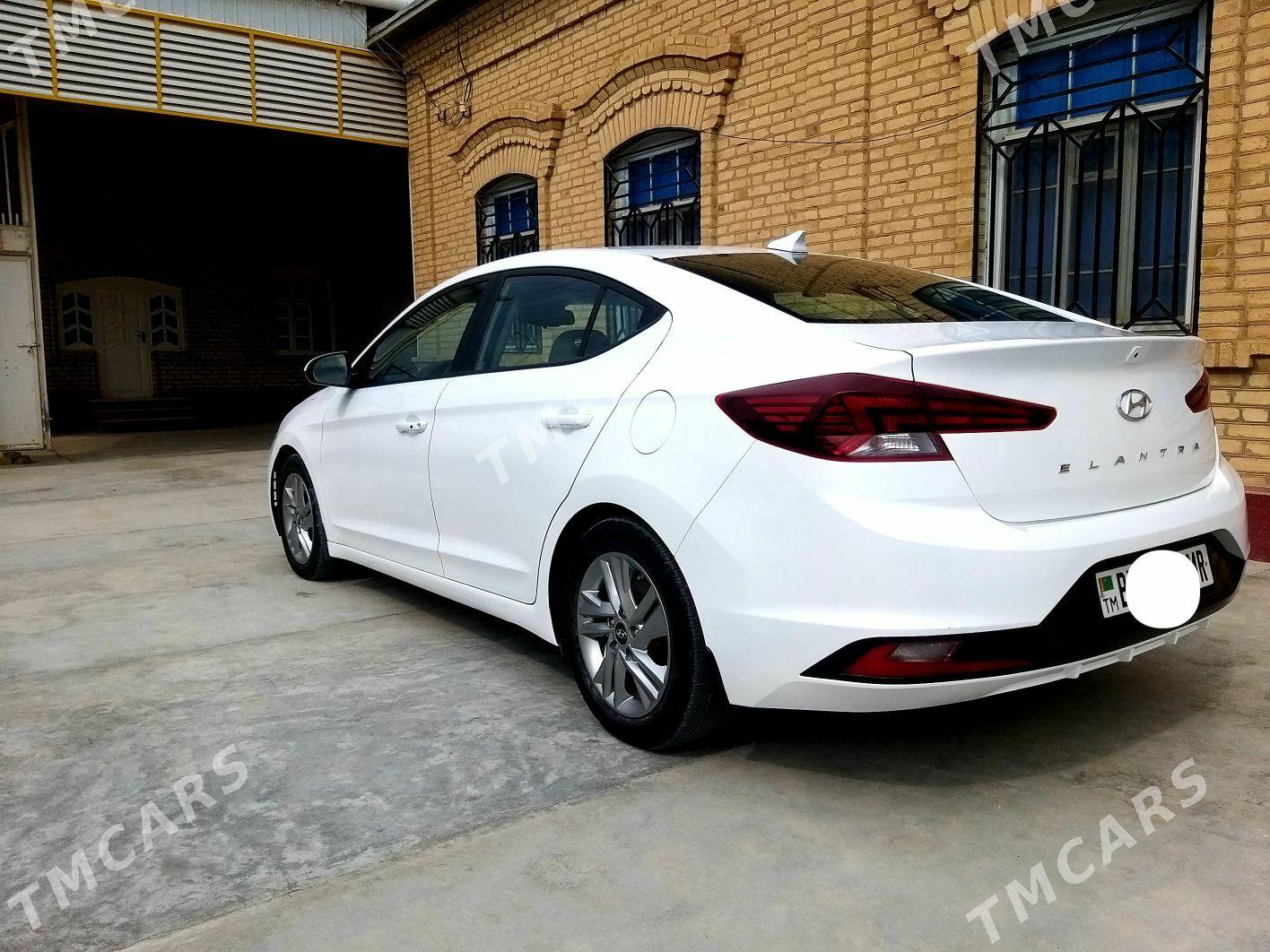 Hyundai Elantra 2020 - 215 000 TMT - Мары - img 4