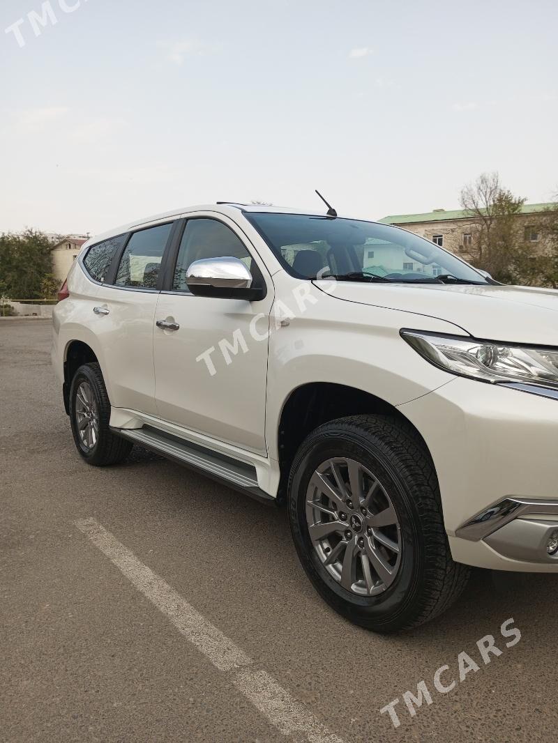 Mitsubishi Montero Sport 2019 - 345 000 TMT - Aşgabat - img 4