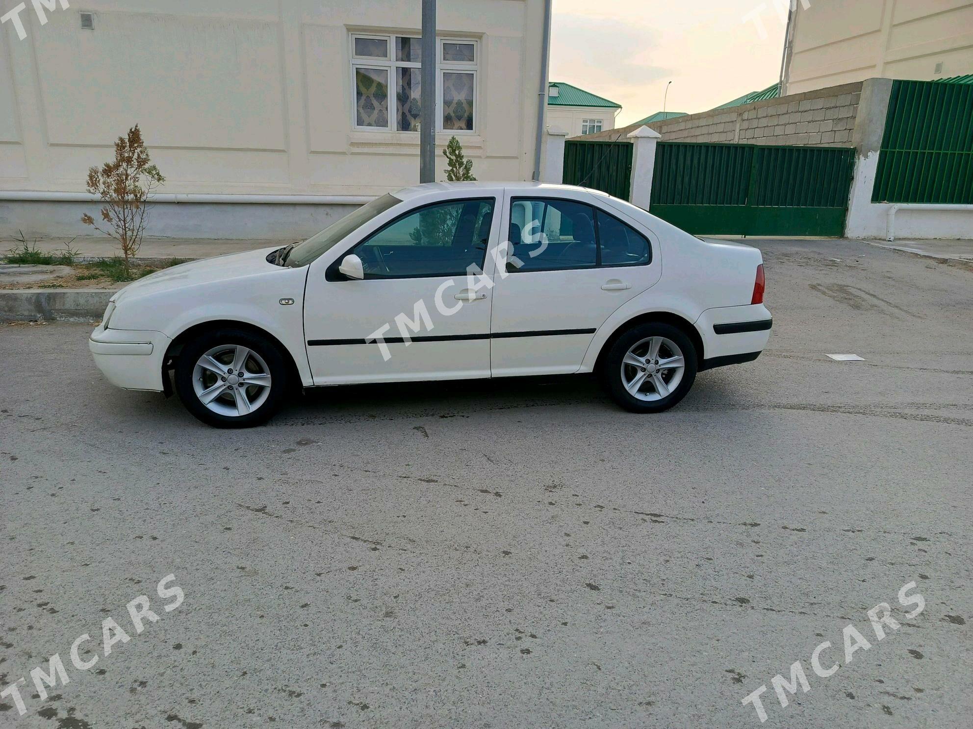 Volkswagen Bora 2000 - 30 000 TMT - Çoganly - img 3