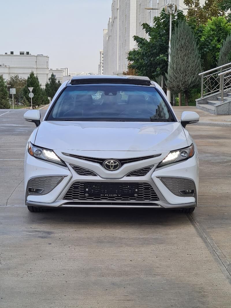 Toyota Camry 2018 - 345 000 TMT - Aşgabat - img 2