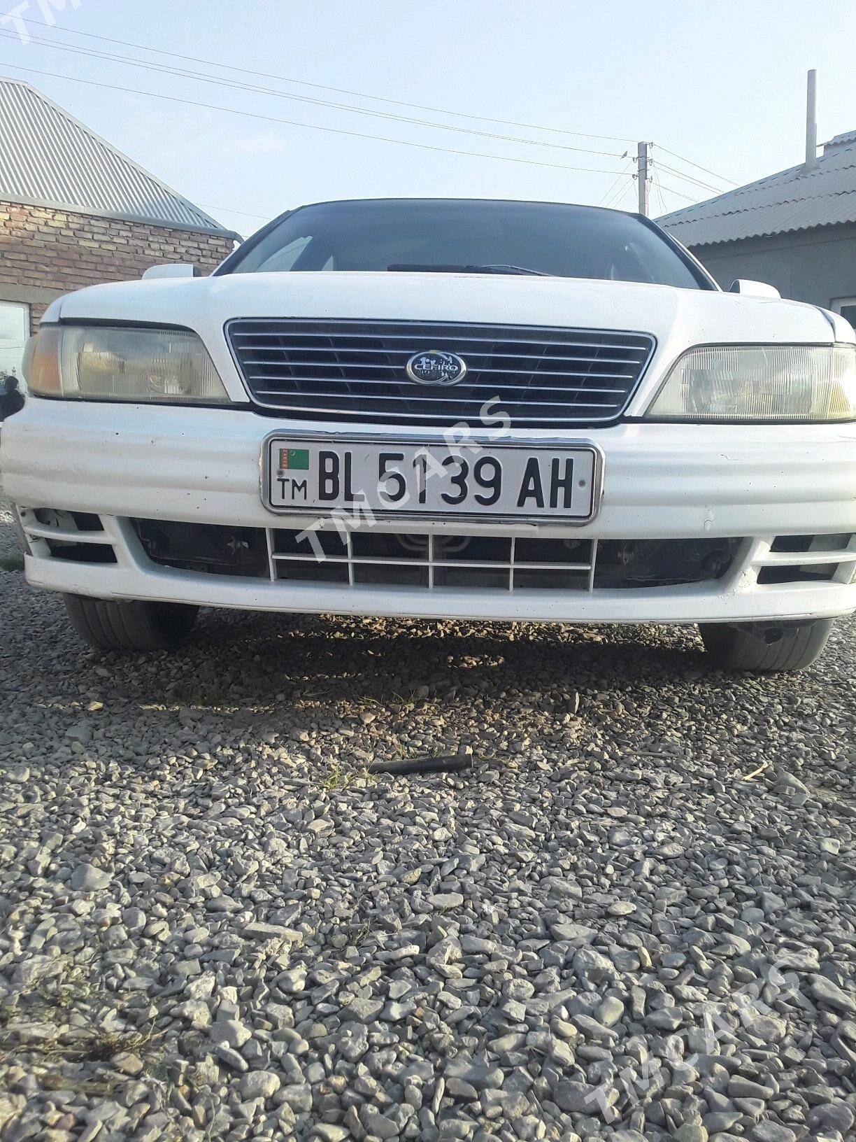 Nissan Cefiro 1995 - 35 000 TMT - Бахарден - img 4