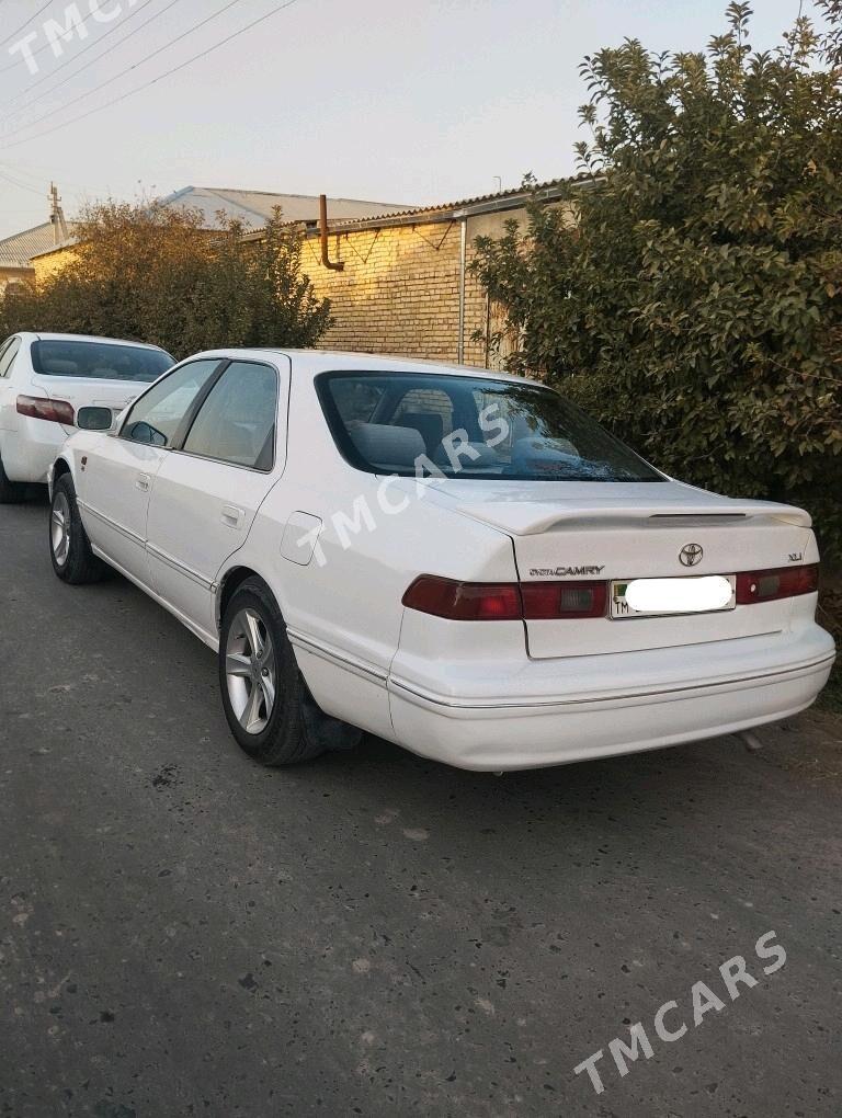 Toyota Camry 1999 - 110 000 TMT - Çärjew - img 4