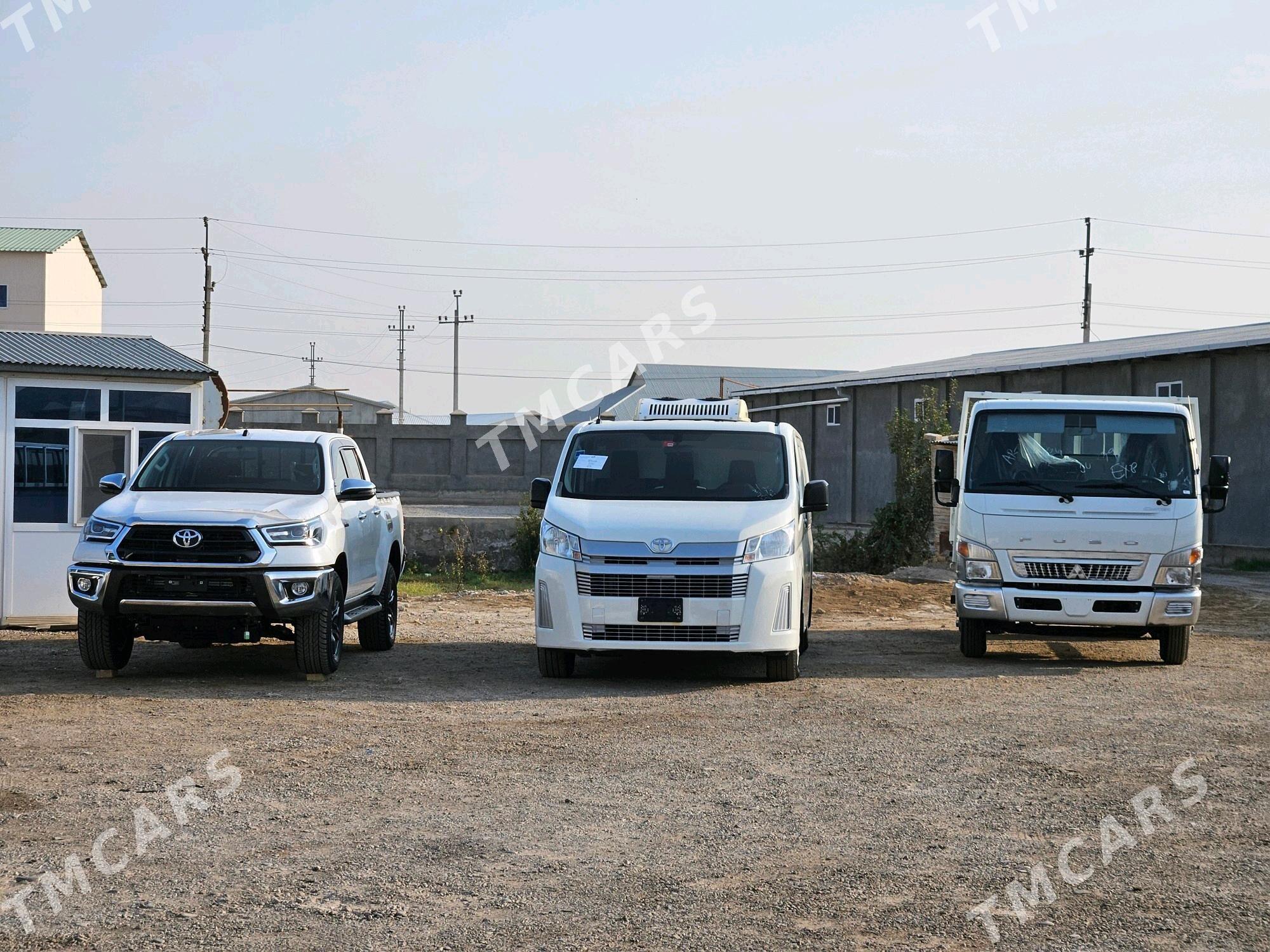 Toyota Hiace 2021 - 465 000 TMT - Мары - img 8