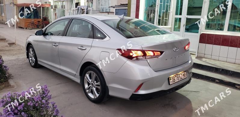 Hyundai Sonata 2019 - 190 000 TMT - Байрамали - img 4