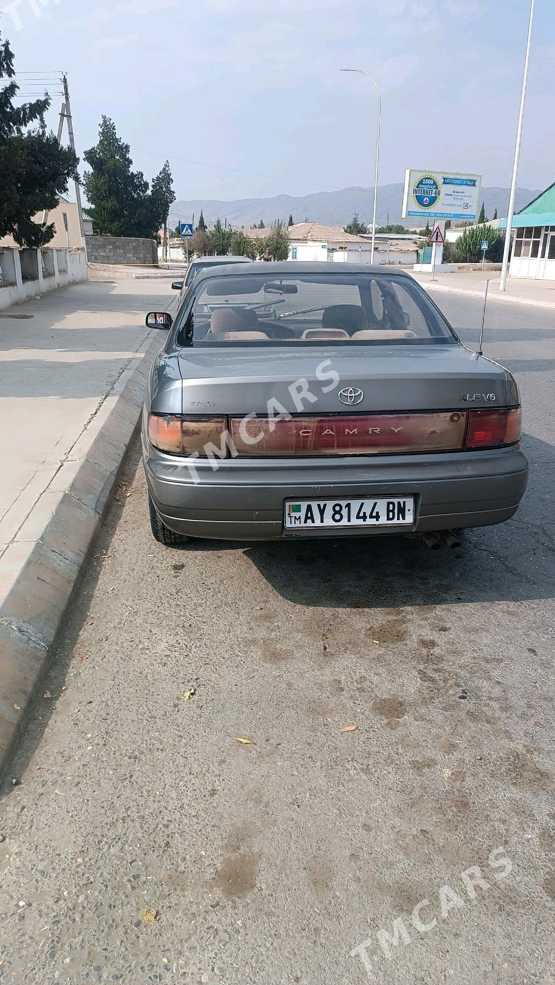 Toyota Camry 1992 - 60 000 TMT - Балканабат - img 4