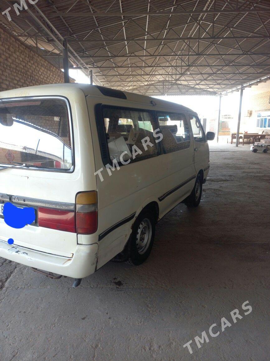 Toyota Hiace 1993 - 57 000 TMT - Теджен - img 3