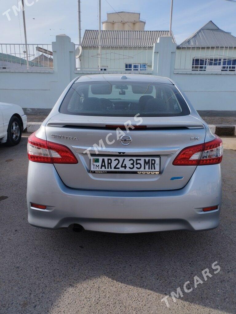 Nissan Sentra 2013 - 105 000 TMT - Мары - img 5