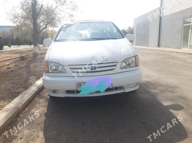 Toyota Sienna 2002 - 180 000 TMT - Daşoguz - img 2