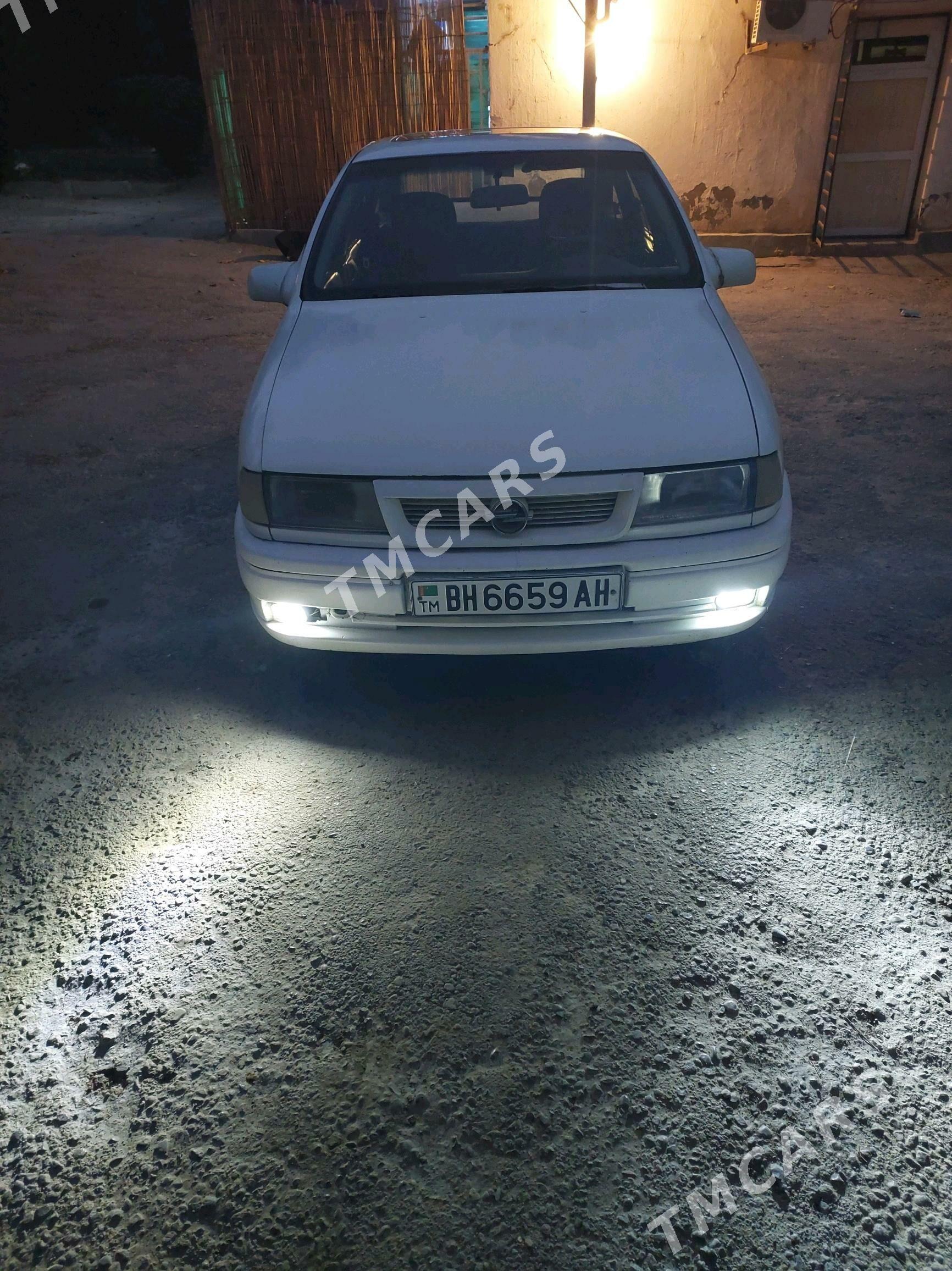 Opel Vectra 1994 - 20 000 TMT - Sarahs - img 2