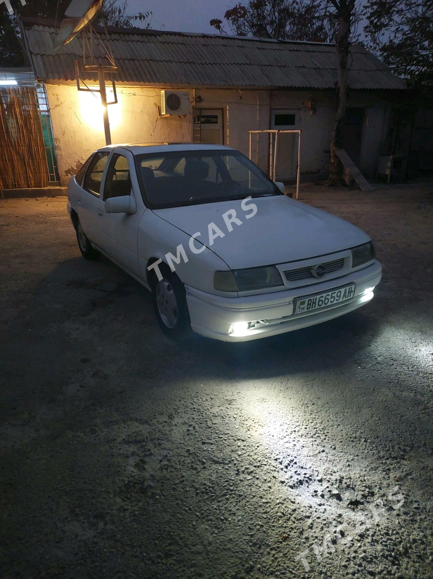 Opel Vectra 1994 - 20 000 TMT - Sarahs - img 3