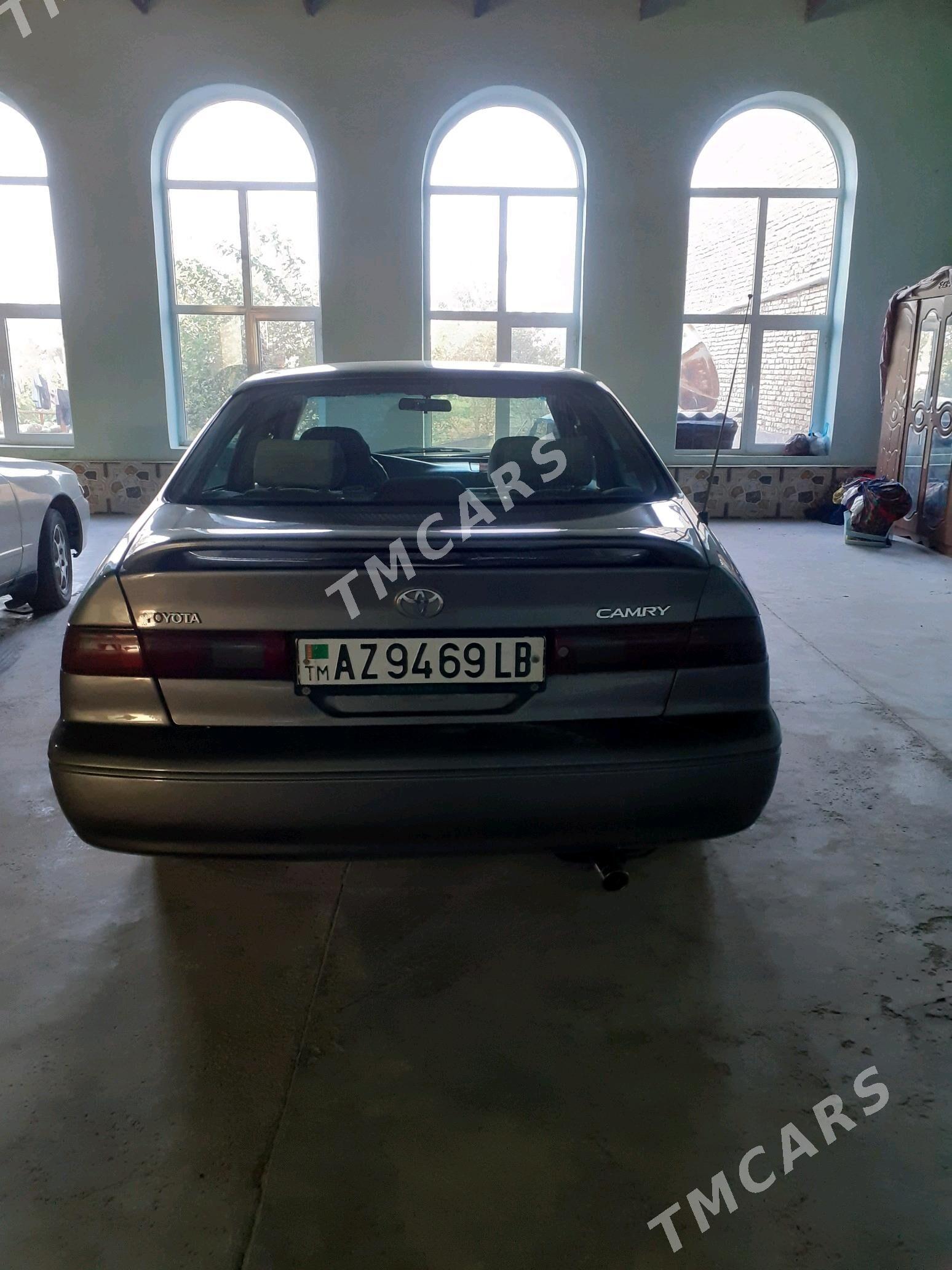 Toyota Camry 1997 - 90 000 TMT - Çärjew - img 4