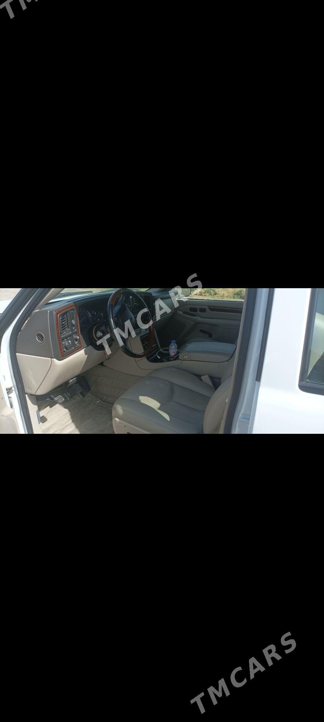 GMC Yukon 2001 - 160 000 TMT - Parahat 1 - img 3