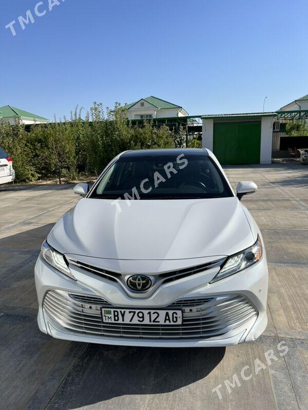 Toyota Camry 2018 - 370 000 TMT - Тязе заман - img 3