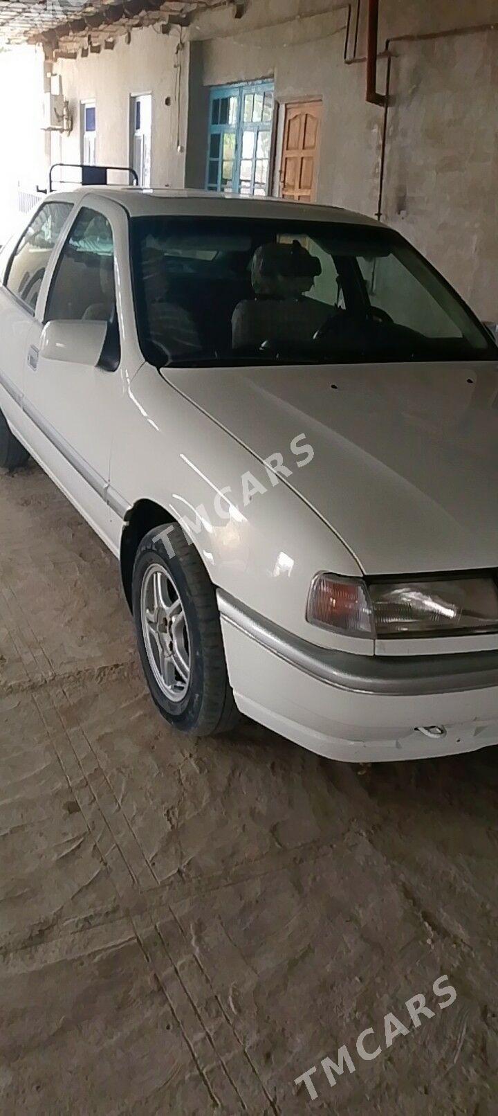 Opel Vectra 1993 - 40 000 TMT - Garabekewül - img 3