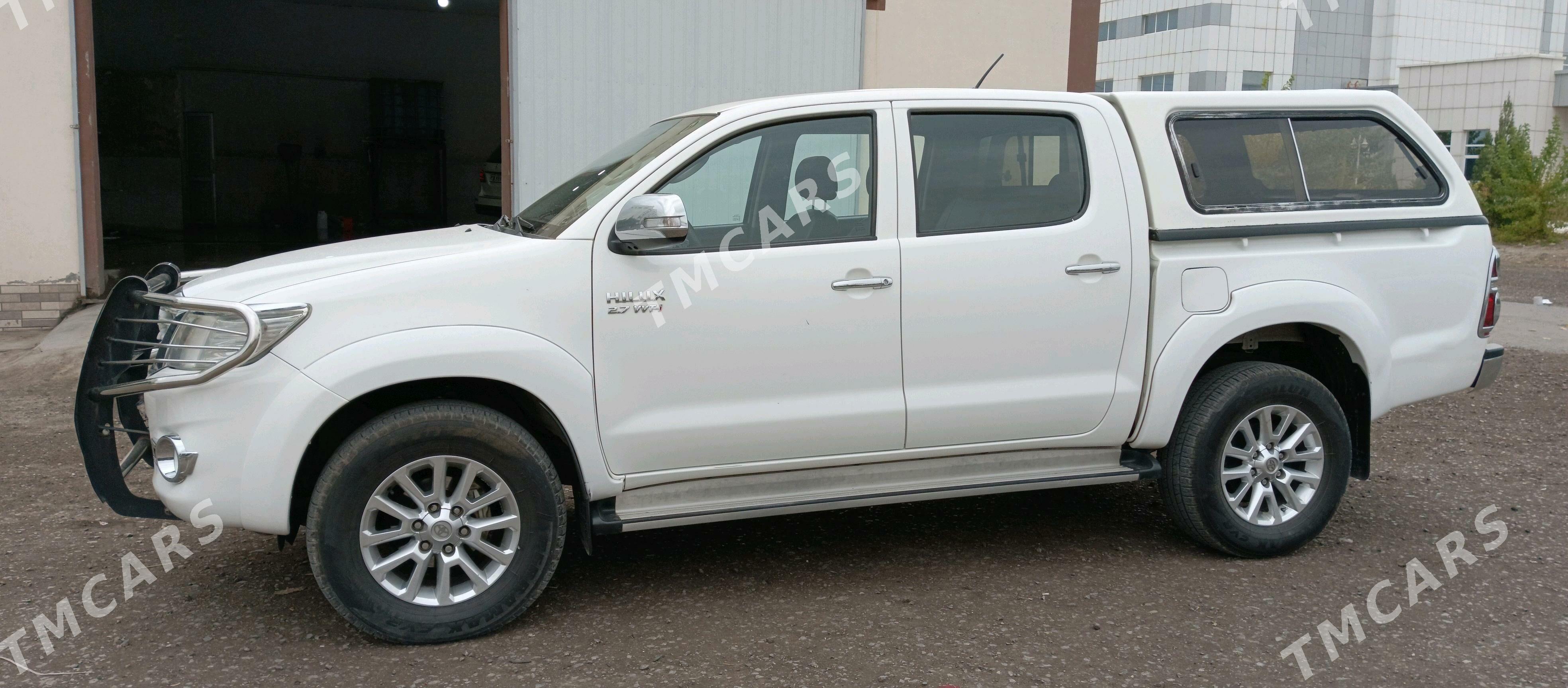 Toyota Hilux 2014 - 340 000 TMT - Туркменабат - img 2