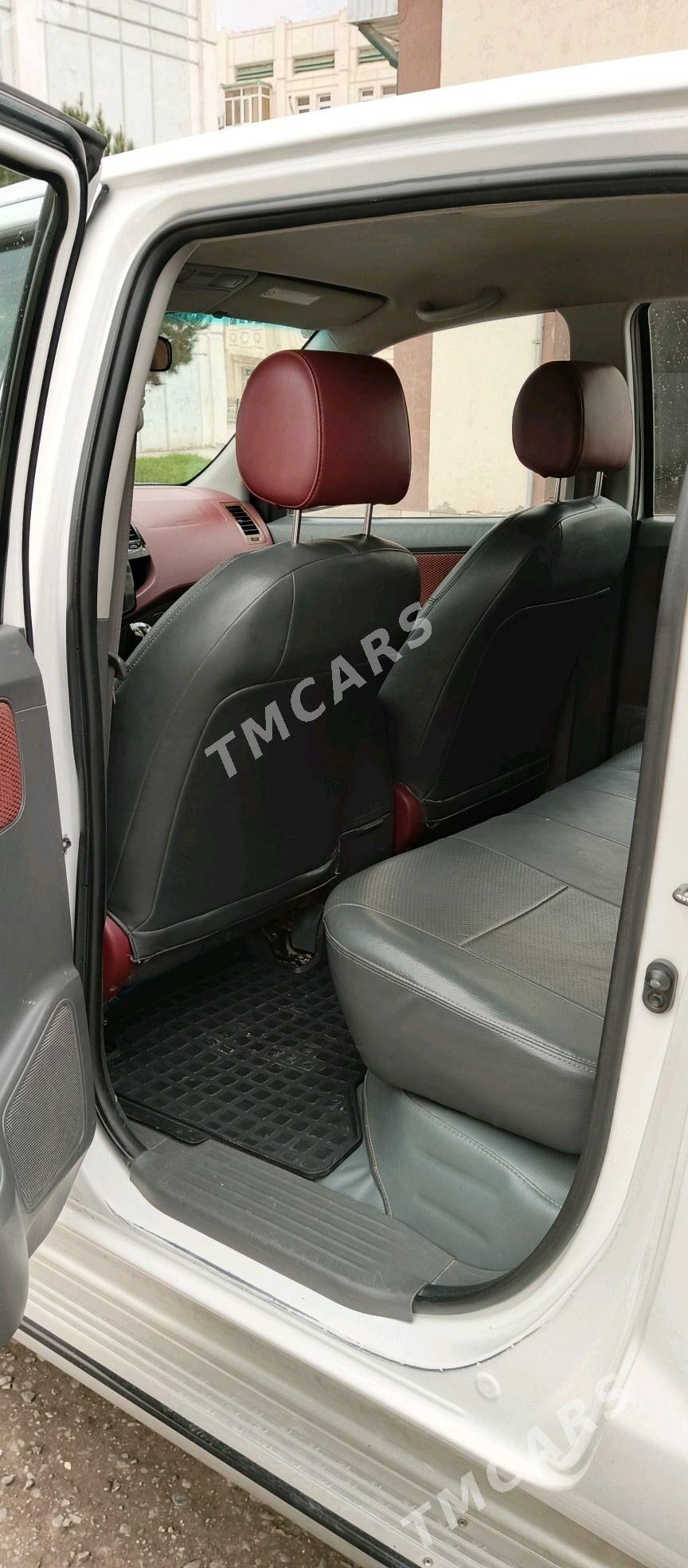 Toyota Hilux 2014 - 340 000 TMT - Туркменабат - img 8